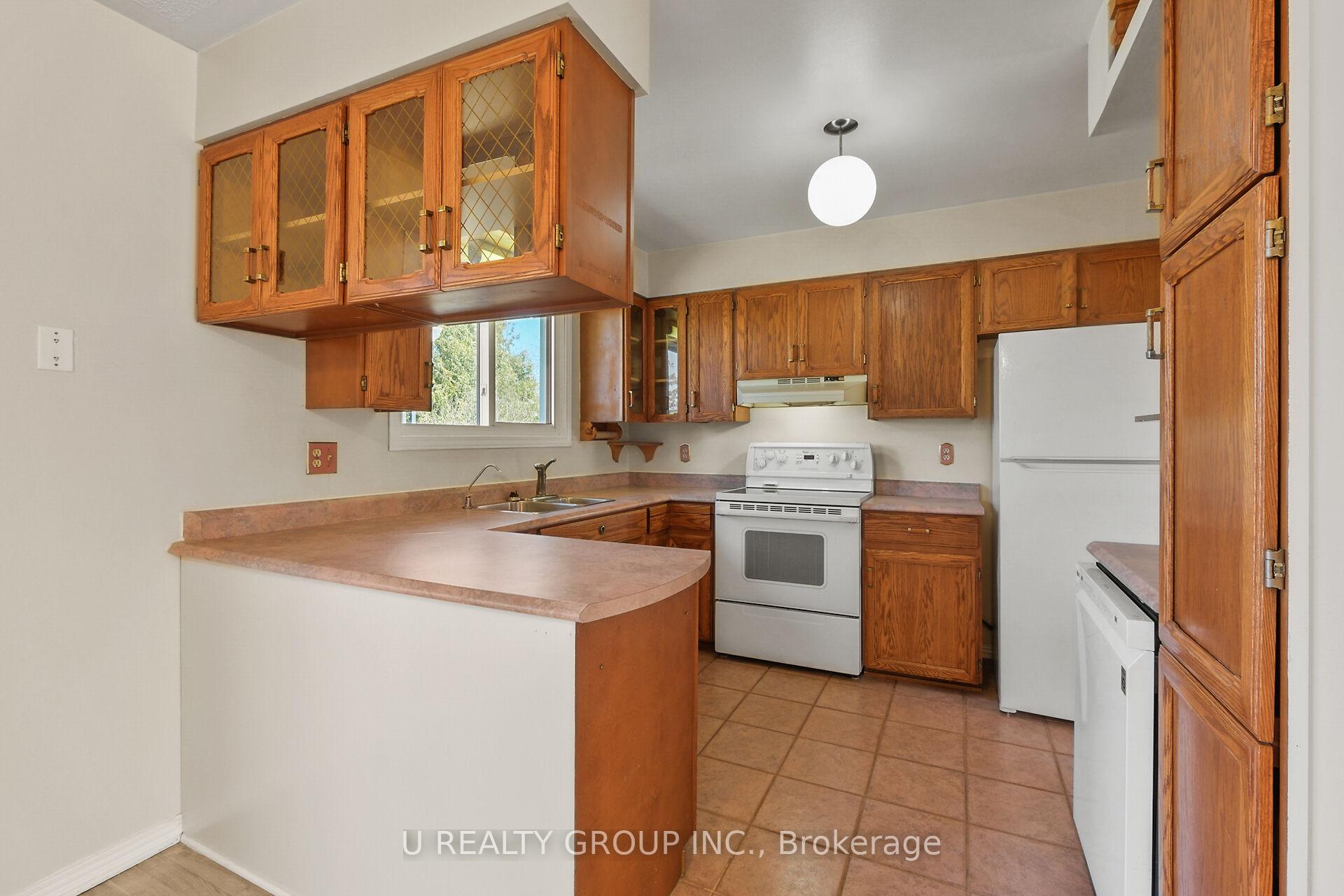 Photo 15 of 233 Sarah Street, Carleton Place — HOMEH
