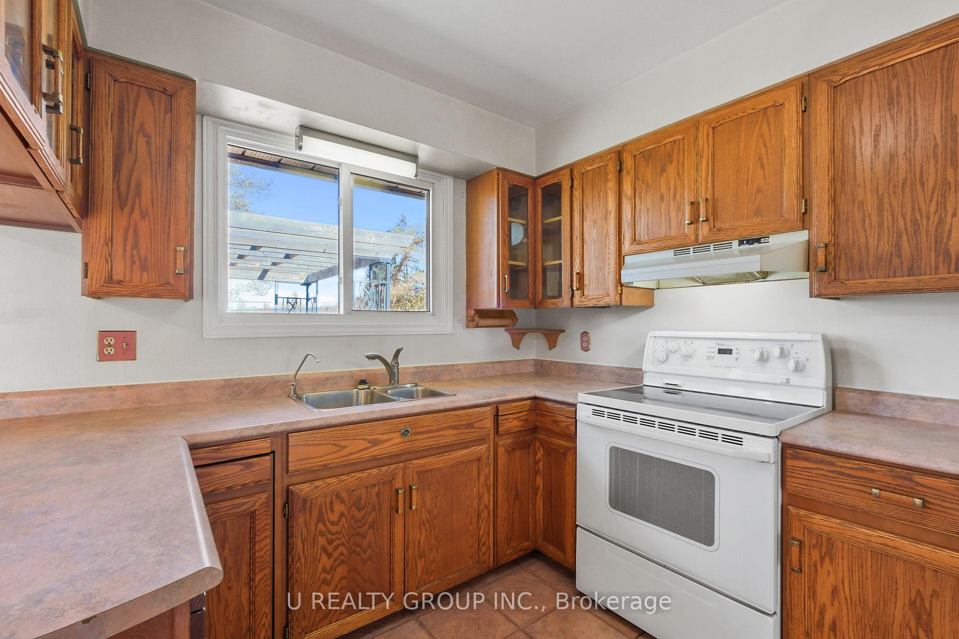 Photo 16 of 233 Sarah Street, Carleton Place — HOMEH