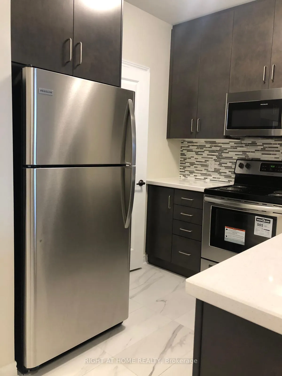 Photo 8 of Unit 520, 39 New Delhi Drive S, Markham, Cedarwood — HOMEH