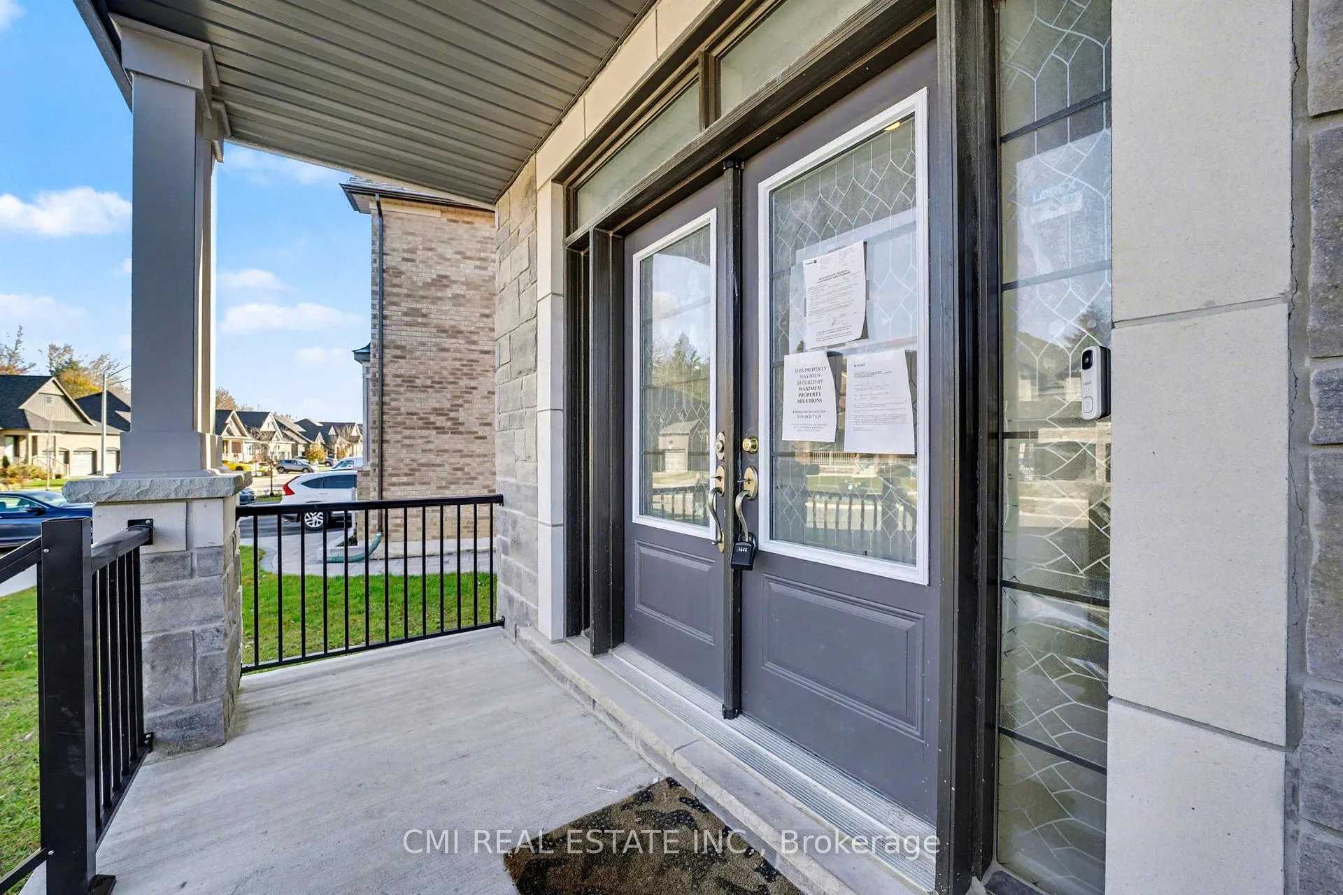 Photo 3 of 343 Northglen Boulevard W, Clarington, Bowmanville — HOMEH