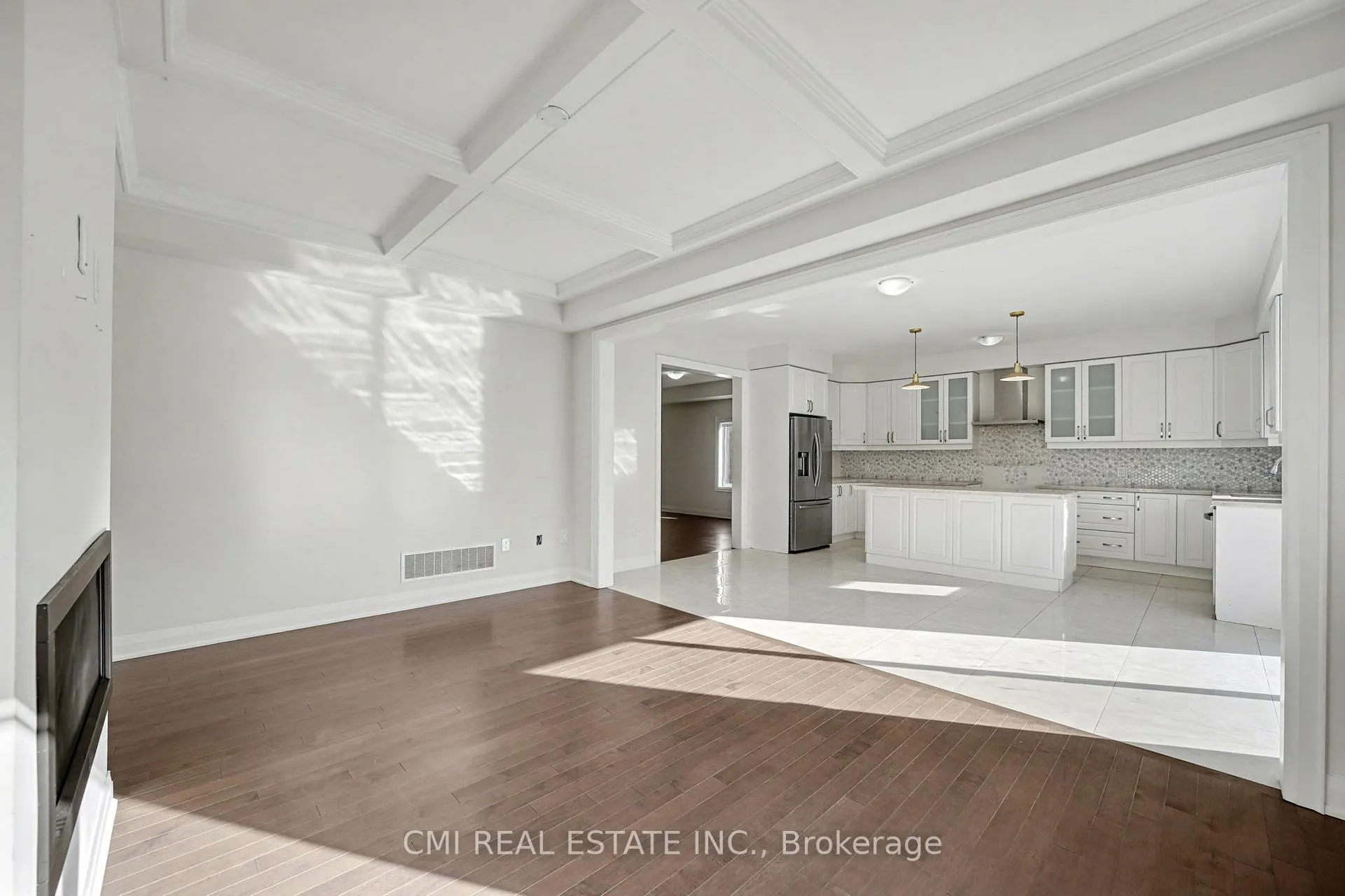 Photo 8 of 343 Northglen Boulevard W, Clarington, Bowmanville — HOMEH