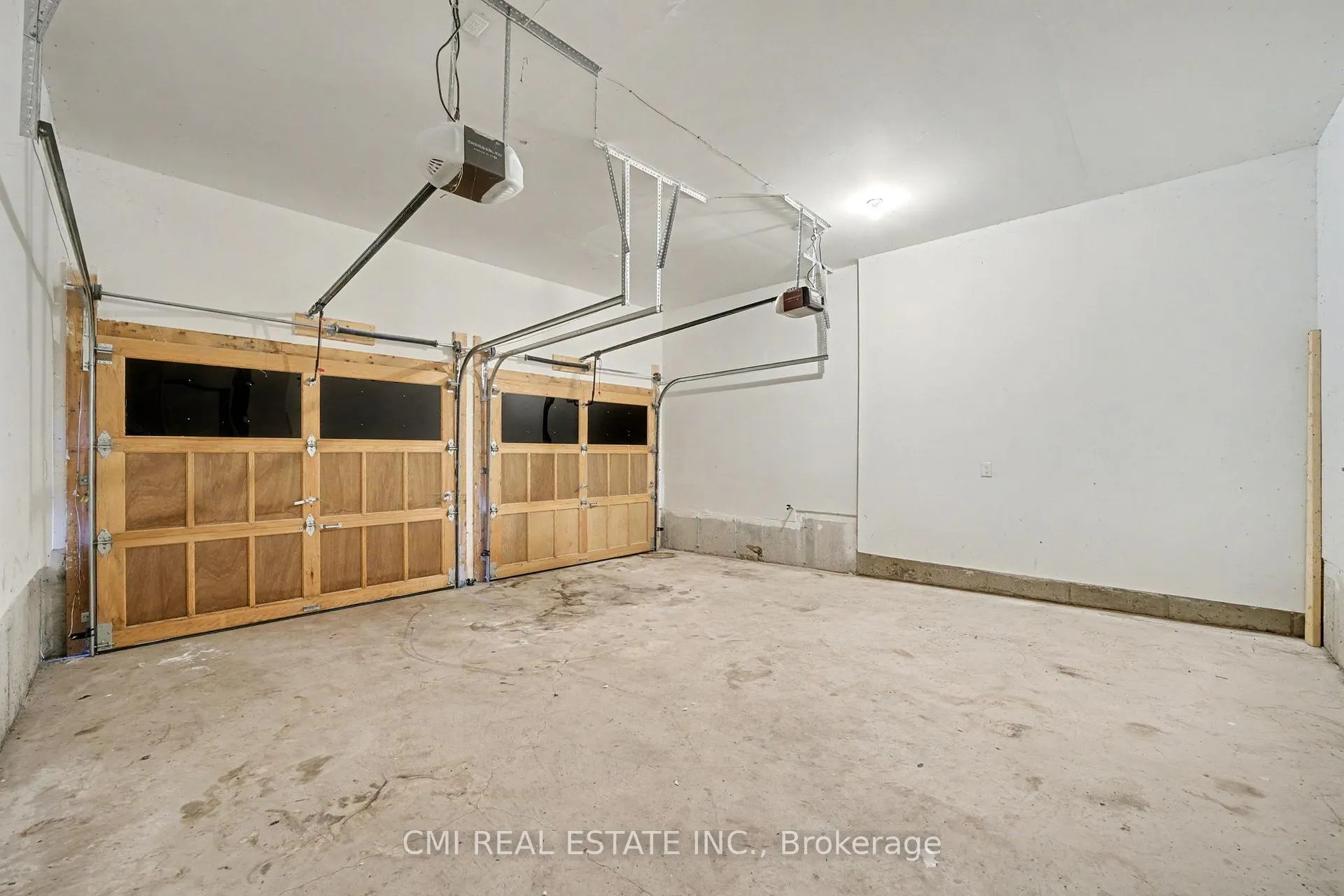Photo 9 of 343 Northglen Boulevard W, Clarington, Bowmanville — HOMEH