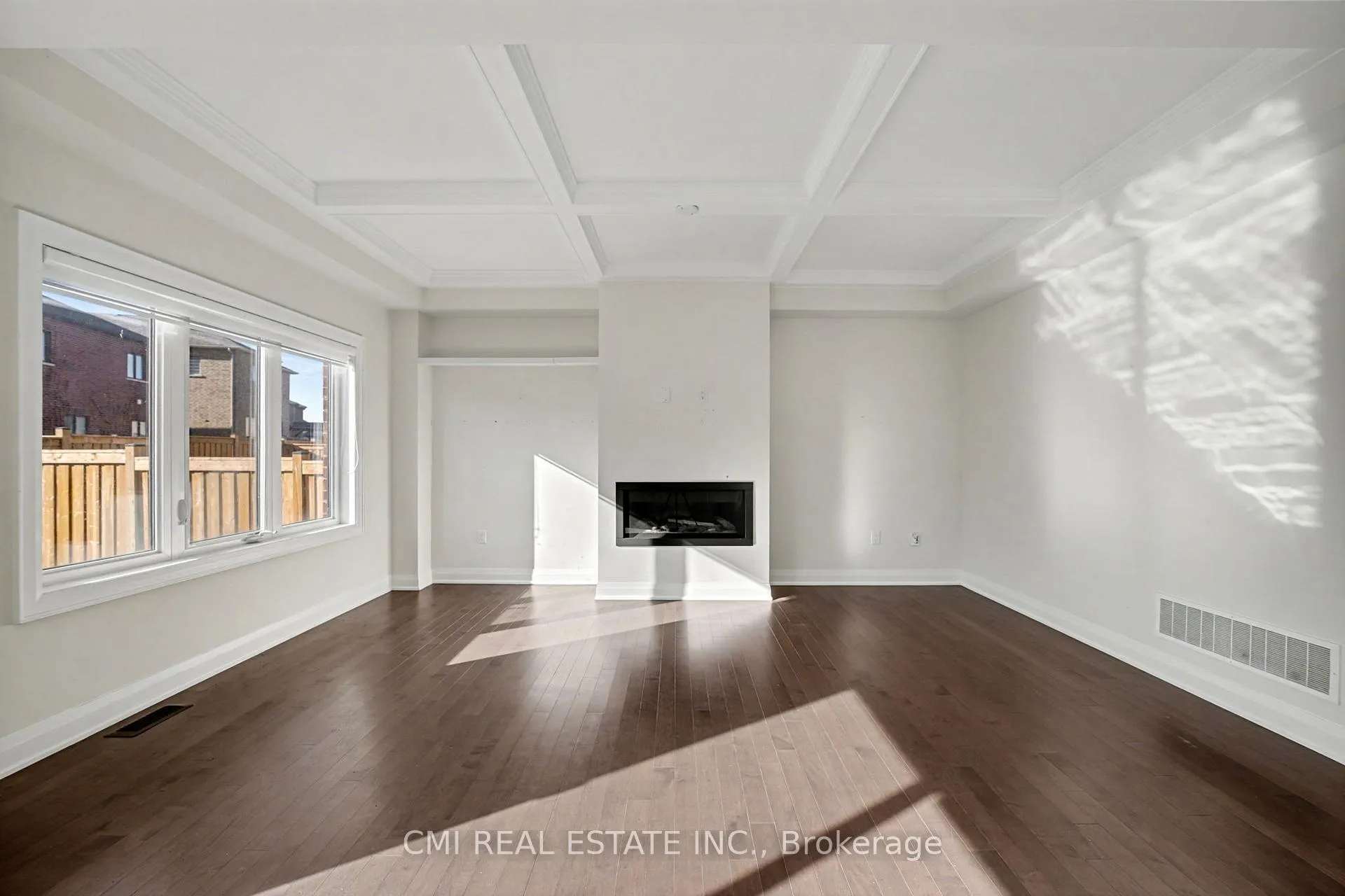 Photo 14 of 343 Northglen Boulevard W, Clarington, Bowmanville — HOMEH