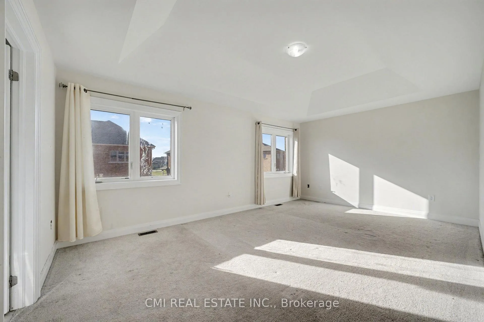Photo 31 of 343 Northglen Boulevard W, Clarington, Bowmanville — HOMEH