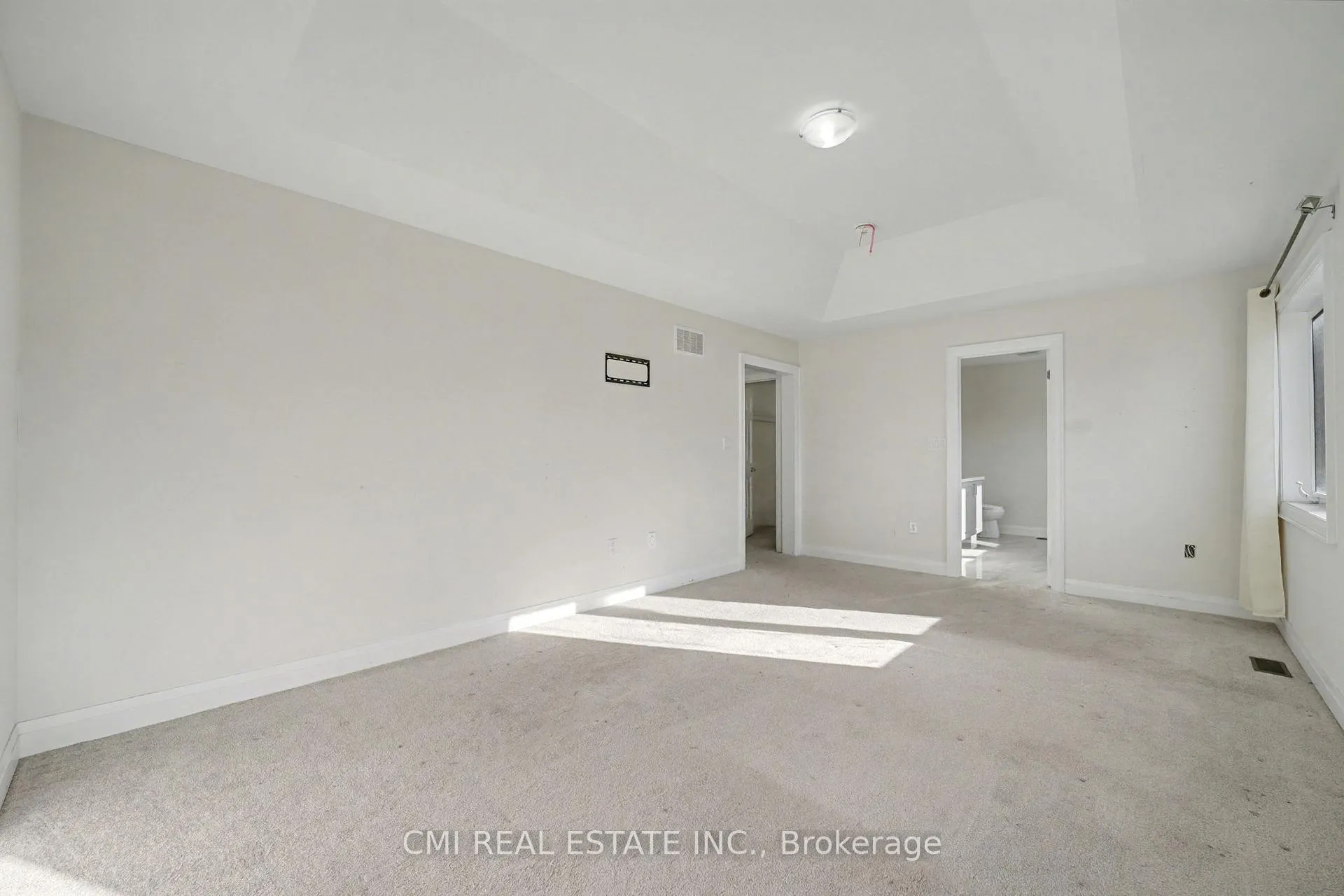 Photo 33 of 343 Northglen Boulevard W, Clarington, Bowmanville — HOMEH