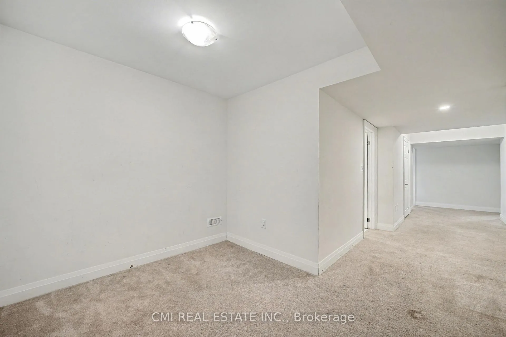 Photo 43 of 343 Northglen Boulevard W, Clarington, Bowmanville — HOMEH
