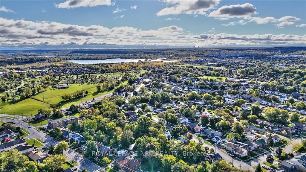 Photo 30 of 79 Bunting Road, St. Catharines, E. Chester — HOMEH