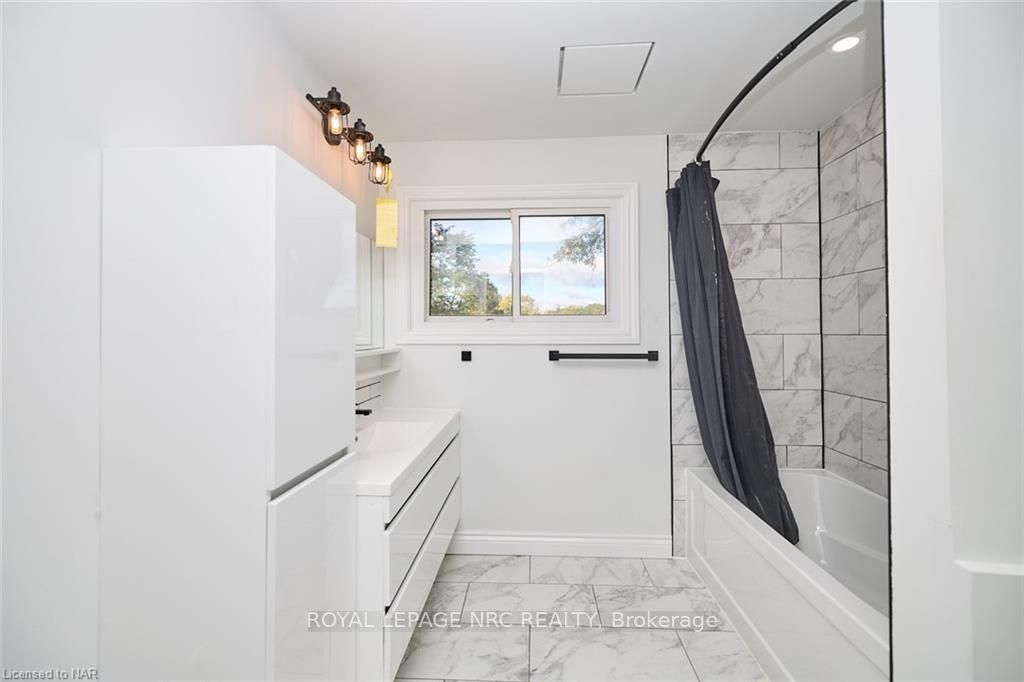 Photo 15 of 79 Bunting Road, St. Catharines, E. Chester — HOMEH