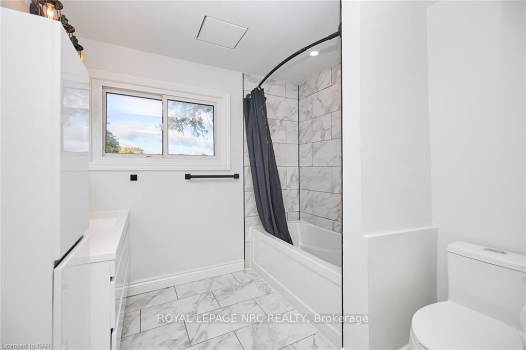 Photo 16 of 79 Bunting Road, St. Catharines, E. Chester — HOMEH