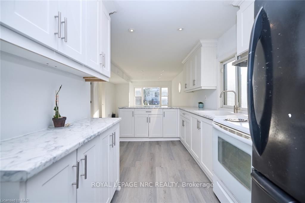 Photo 8 of 79 Bunting Road, St. Catharines, E. Chester — HOMEH