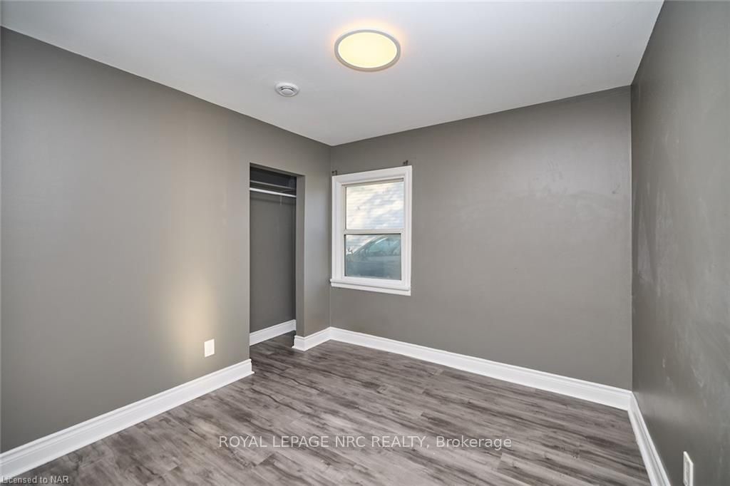 Photo 14 of 79 Bunting Road, St. Catharines, E. Chester — HOMEH