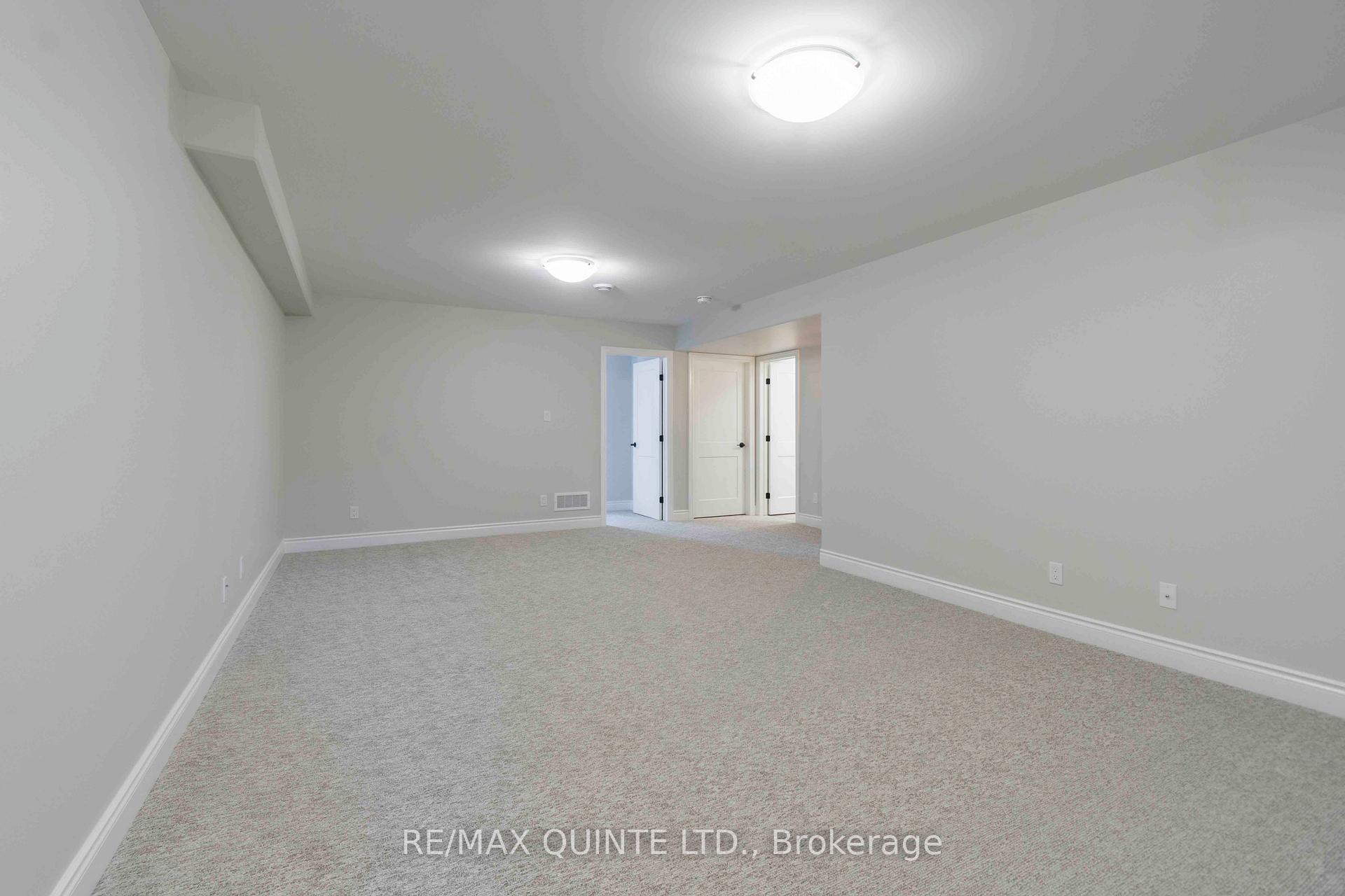 Photo 3 of 77 Raycroft Drive, Belleville, Thurlow Ward — HOMEH