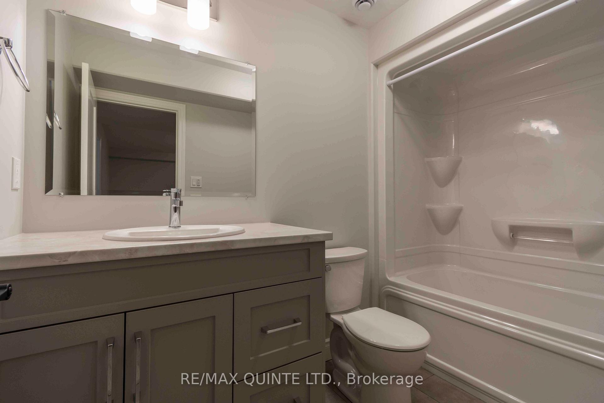 Photo 7 of 77 Raycroft Drive, Belleville, Thurlow Ward — HOMEH