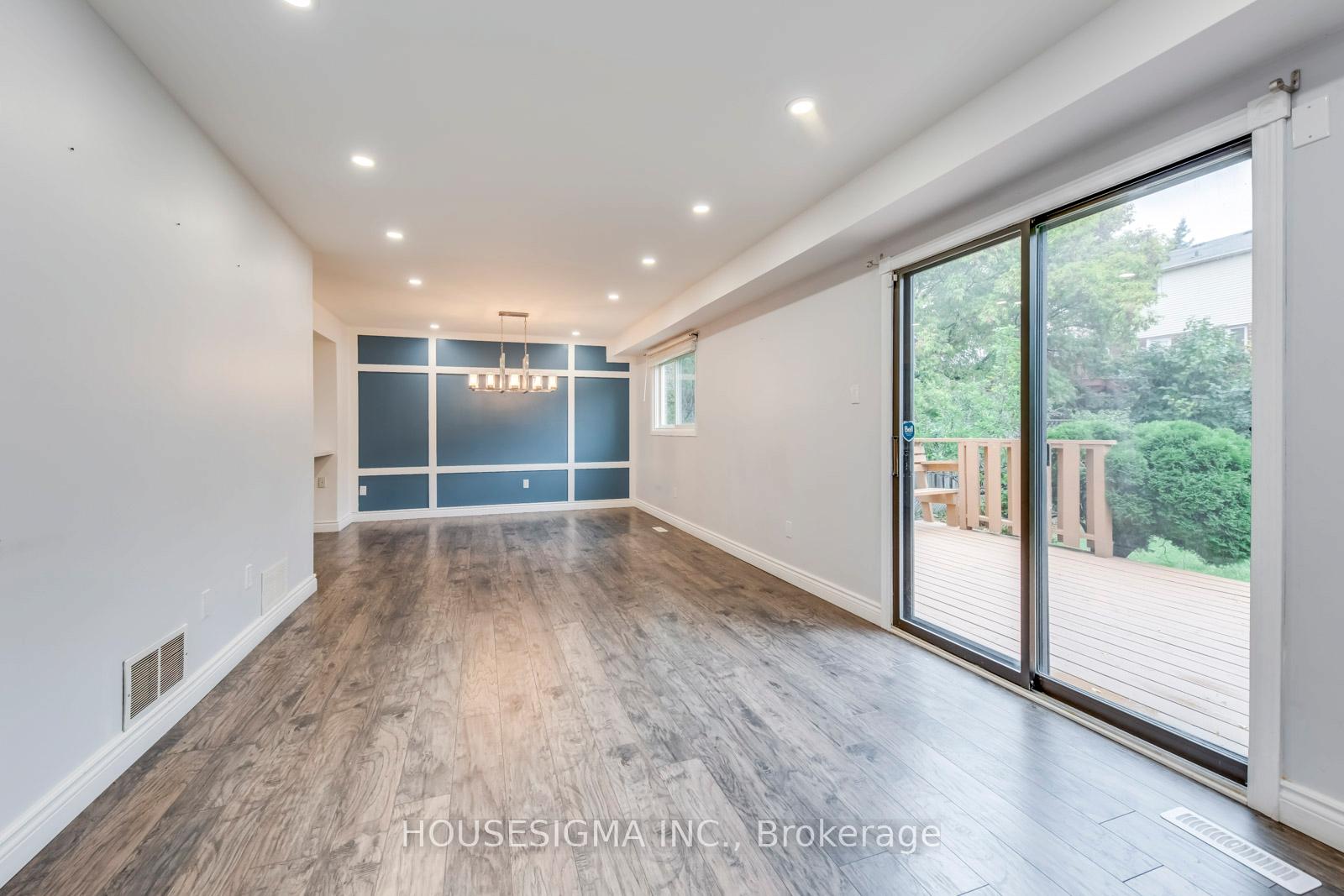 Photo 5 of 7 Wright Crescent, Ajax, Central — HOMEH