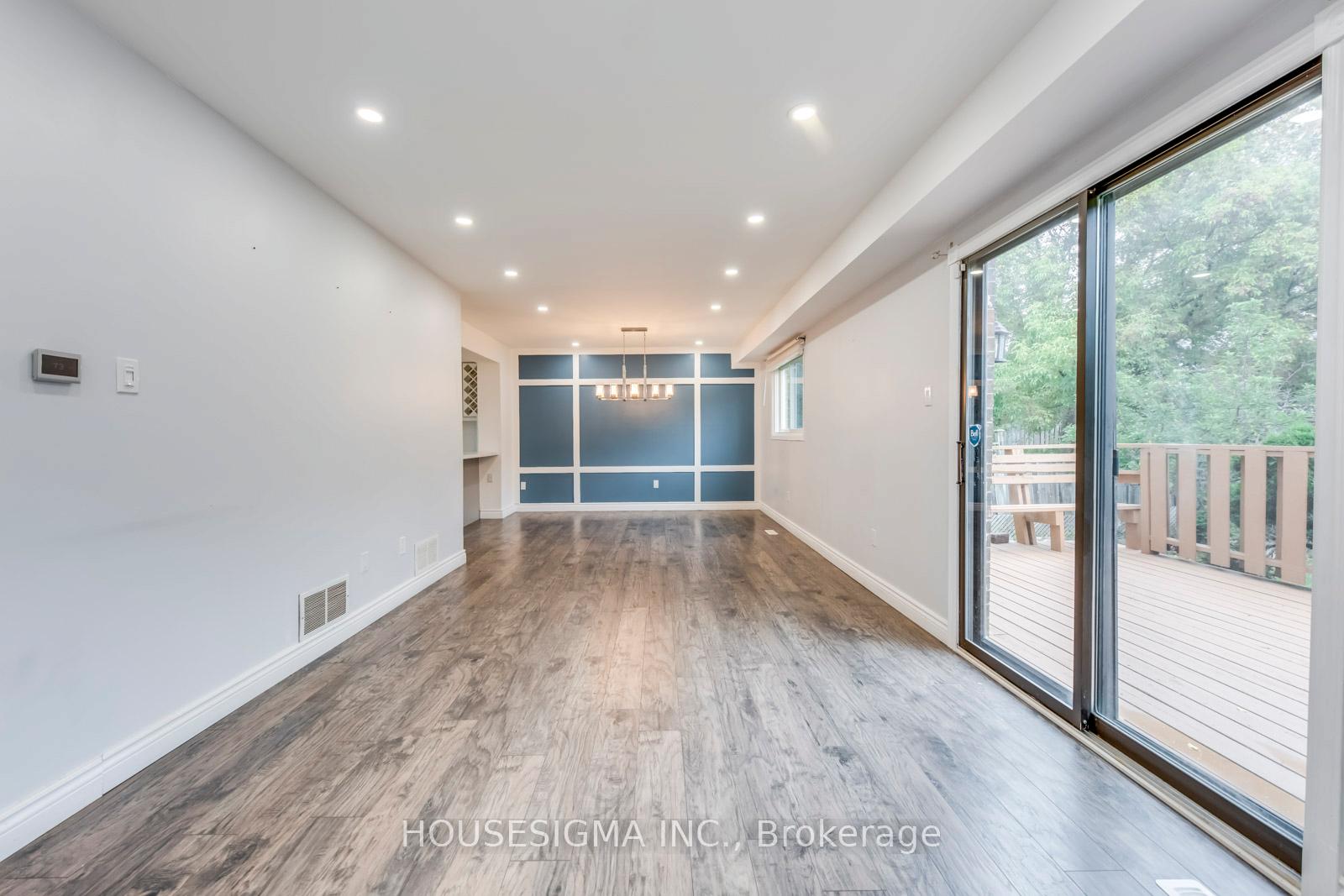 Photo 6 of 7 Wright Crescent, Ajax, Central — HOMEH