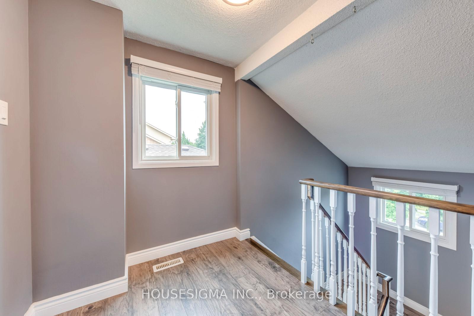 Photo 32 of 7 Wright Crescent, Ajax, Central — HOMEH