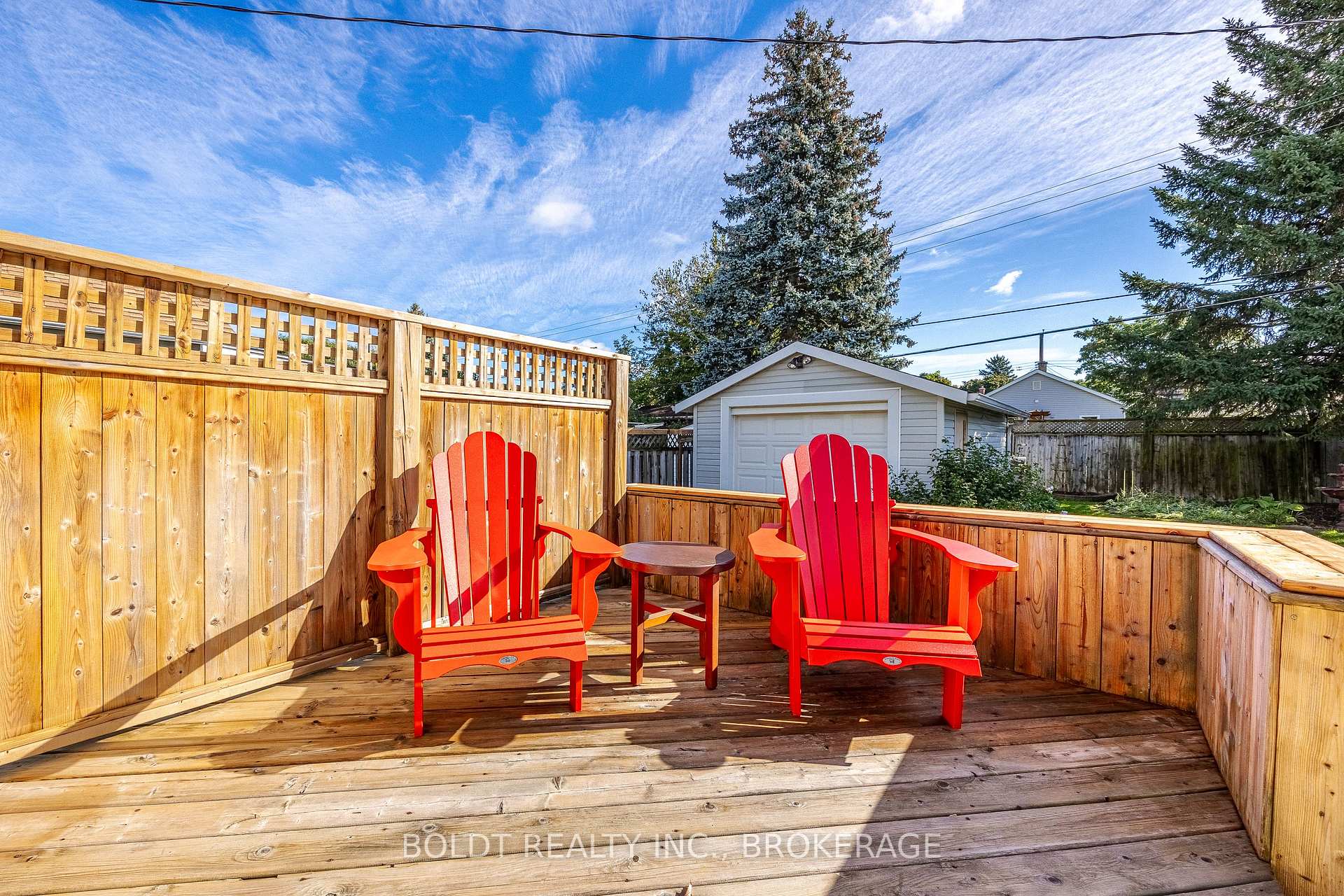 Photo 17 of 28 Shakespeare Avenue, St. Catharines, Haig — HOMEH