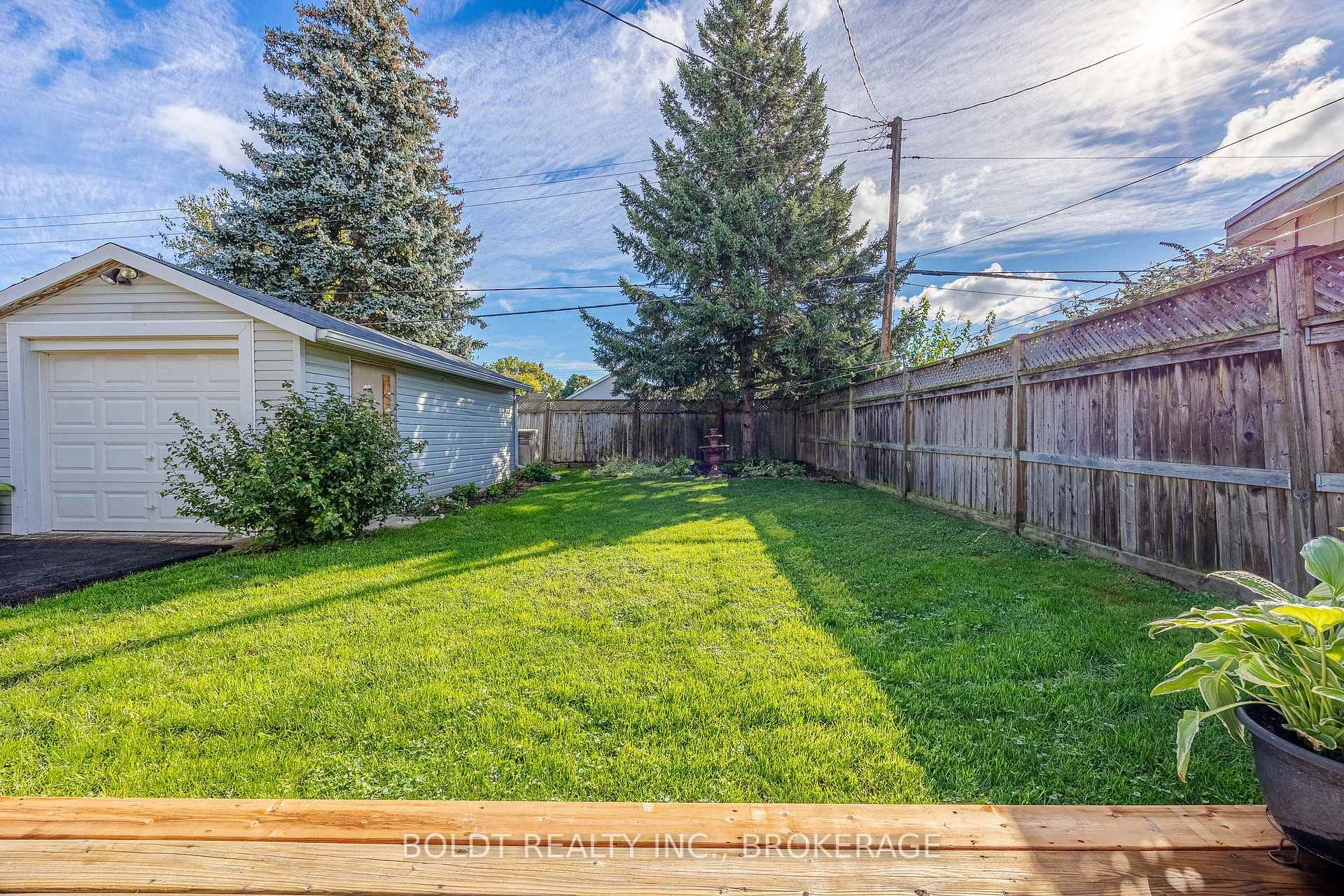 Photo 18 of 28 Shakespeare Avenue, St. Catharines, Haig — HOMEH