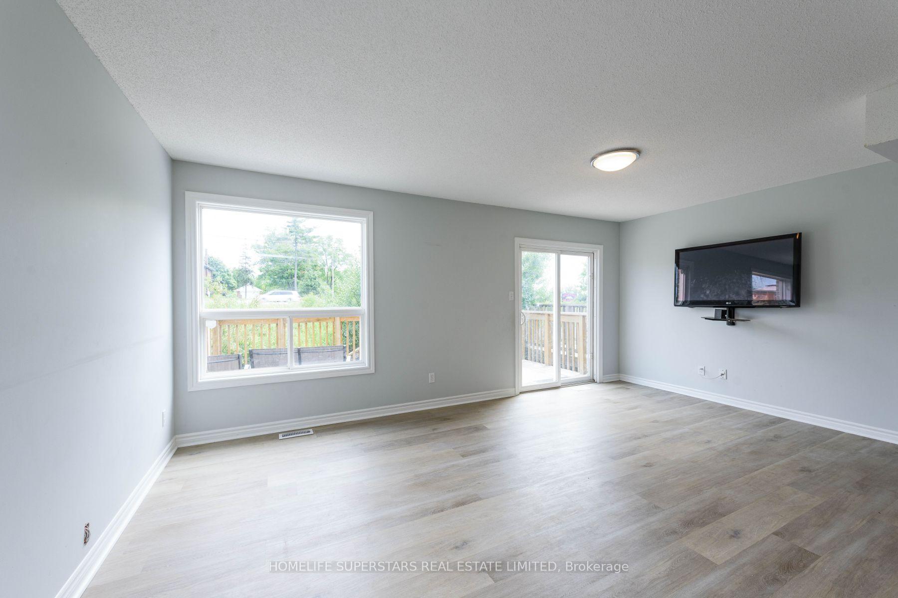 Photo 6 of 59 Thames Way, Hamilton, Mount Hope — HOMEH