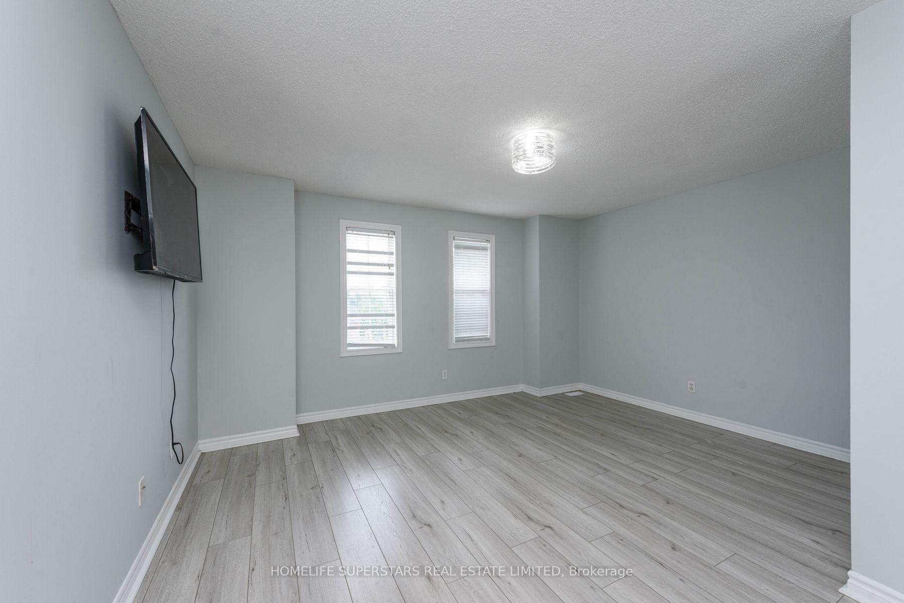 Photo 10 of 59 Thames Way, Hamilton, Mount Hope — HOMEH