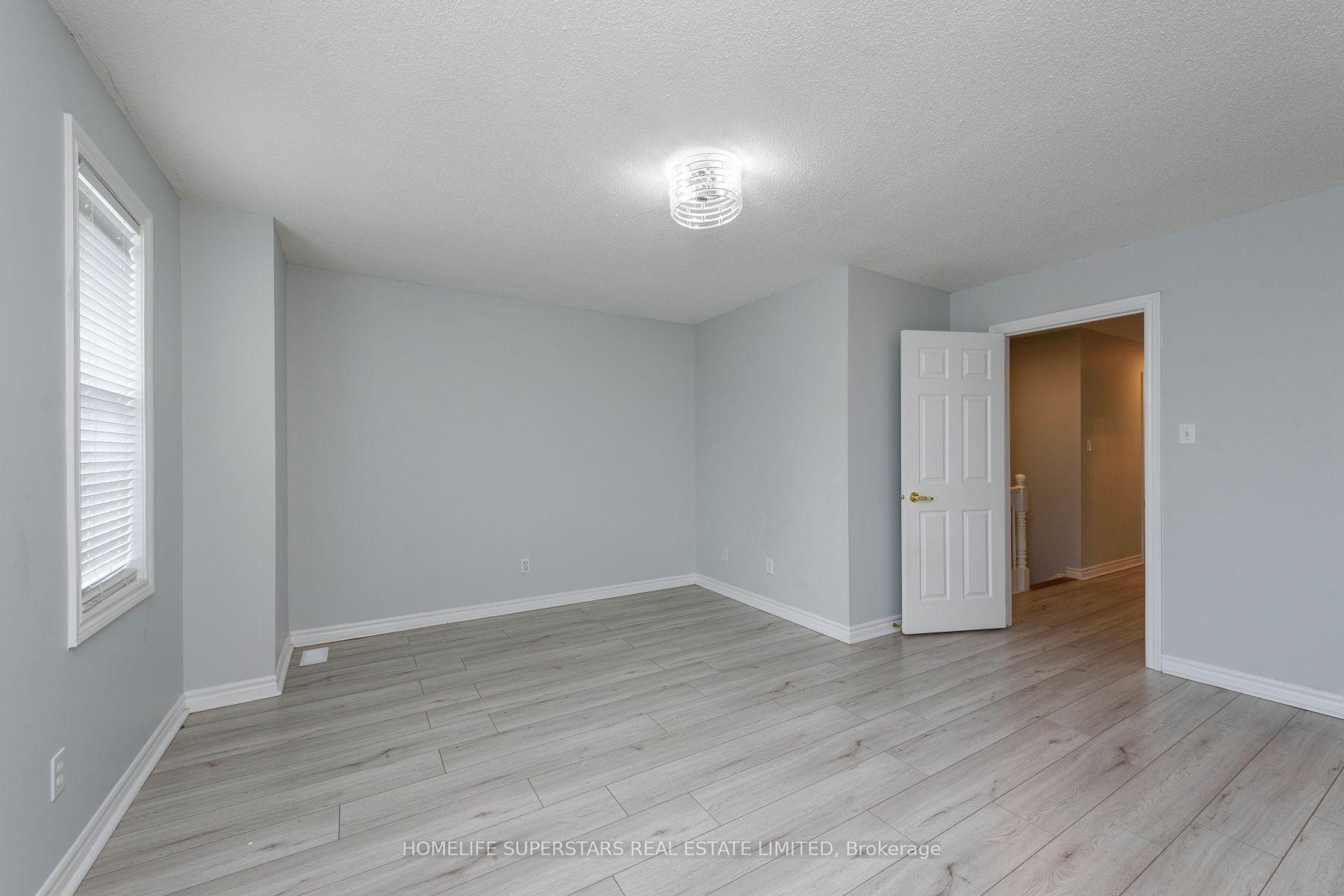 Photo 11 of 59 Thames Way, Hamilton, Mount Hope — HOMEH
