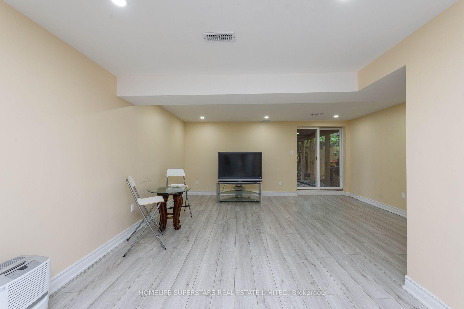 Photo 29 of 59 Thames Way, Hamilton, Mount Hope — HOMEH