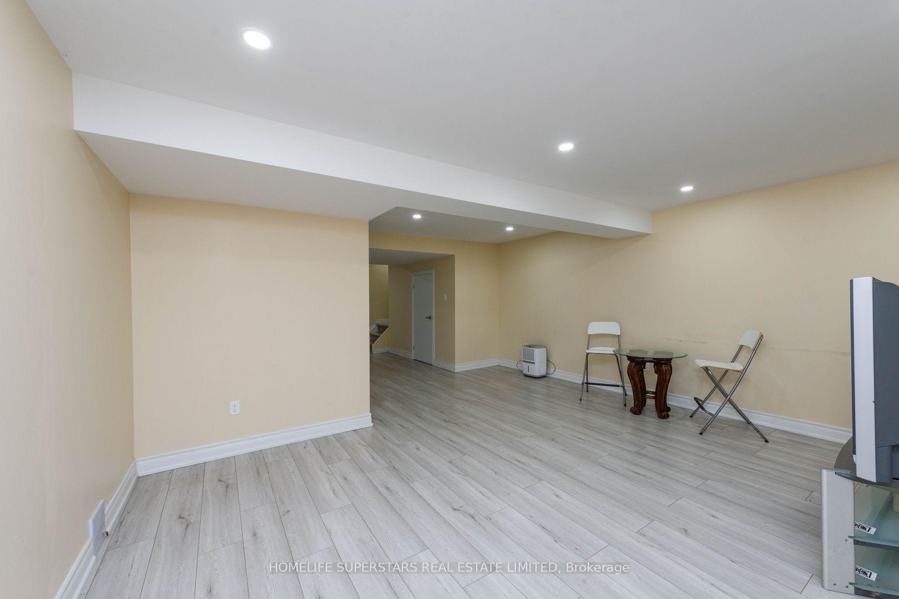 Photo 30 of 59 Thames Way, Hamilton, Mount Hope — HOMEH