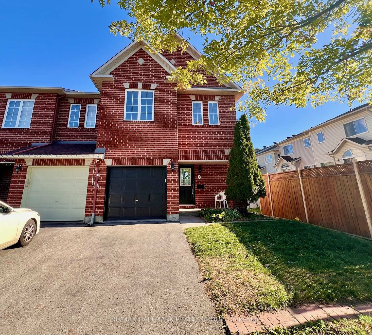 Photo 1 of 4 Valemont St Street, Ottawa, Barrhaven East — HOMEH