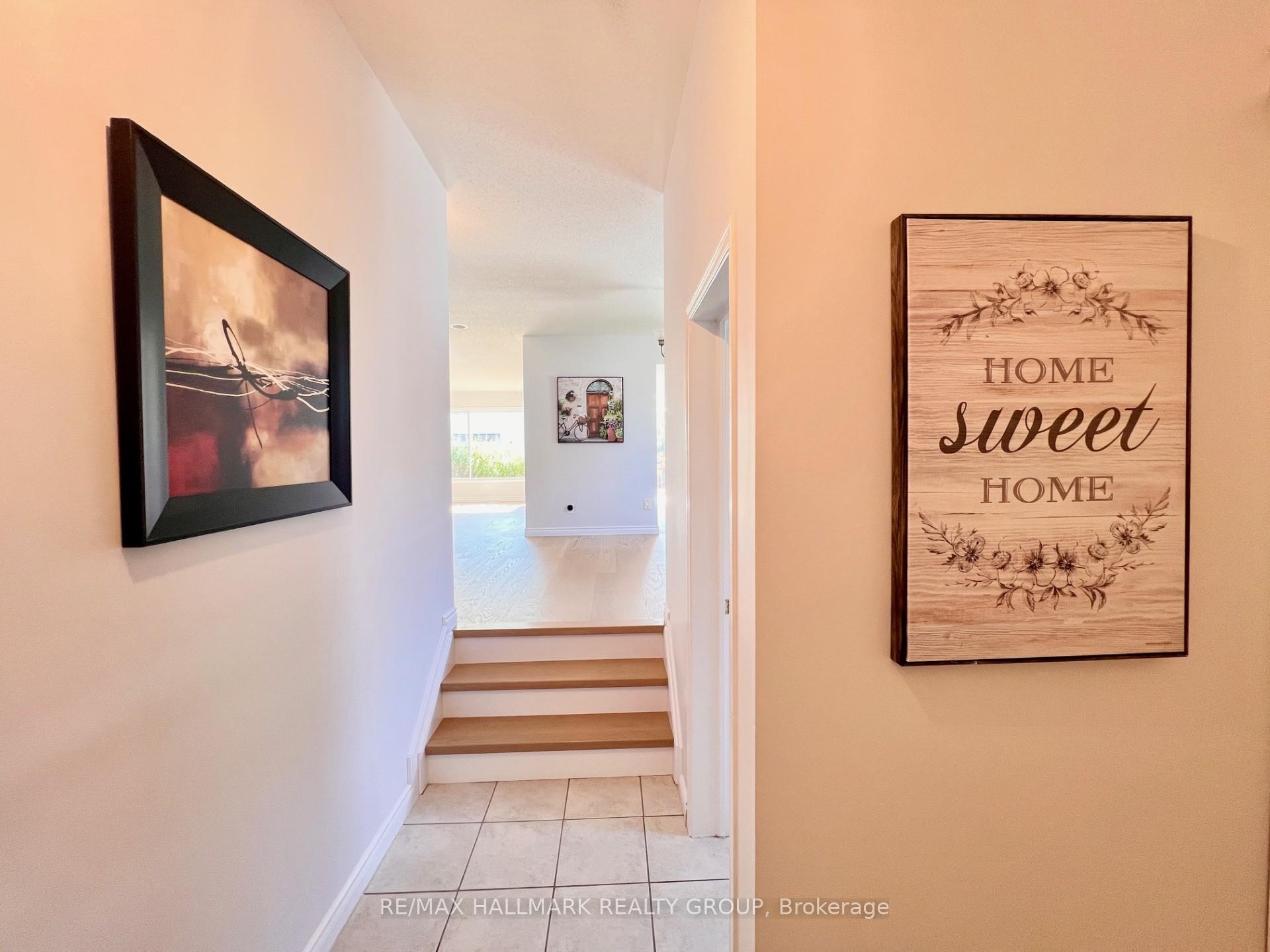 Photo 4 of 4 Valemont St Street, Ottawa, Barrhaven East — HOMEH