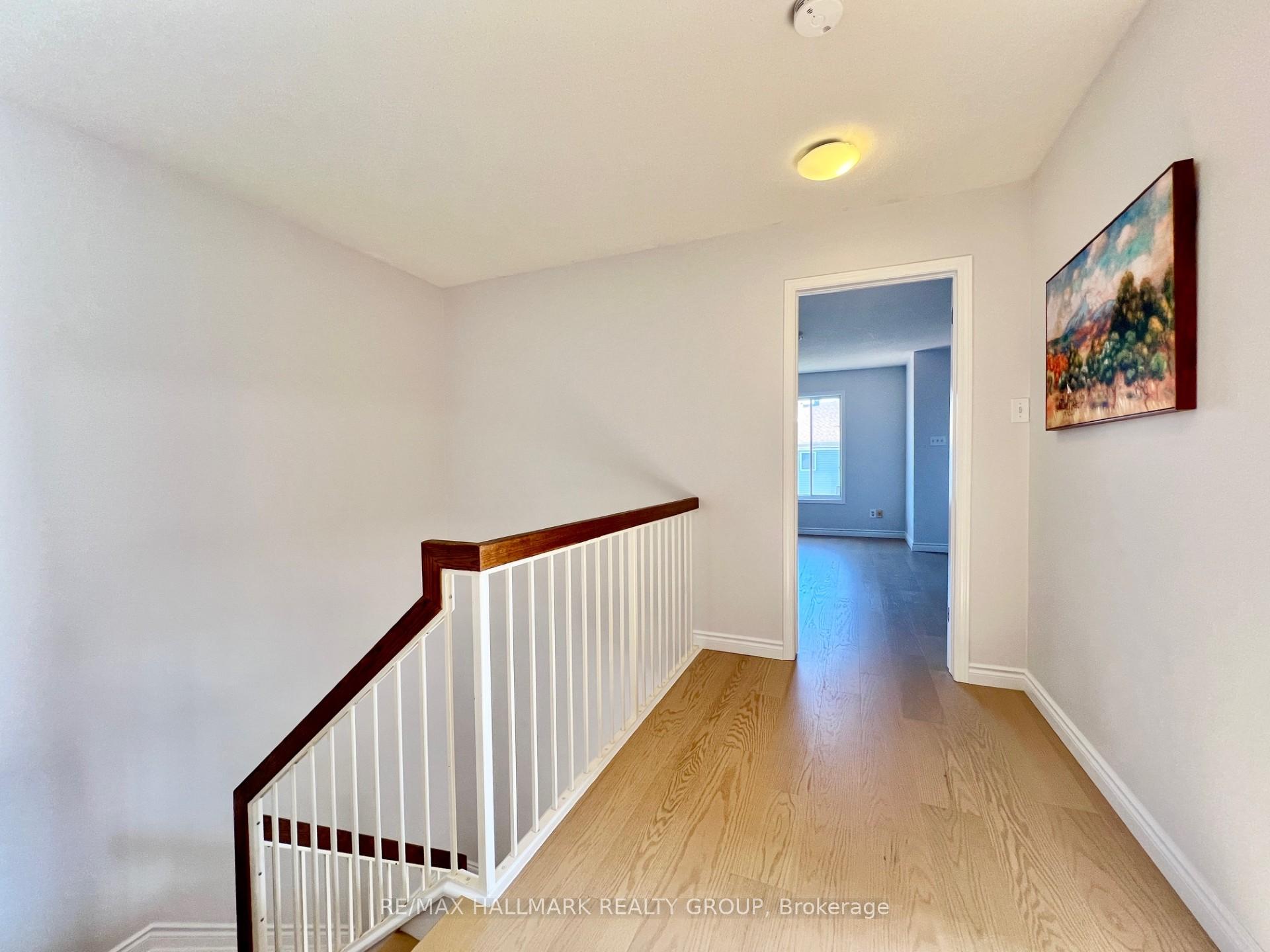 Photo 14 of 4 Valemont St Street, Ottawa, Barrhaven East — HOMEH