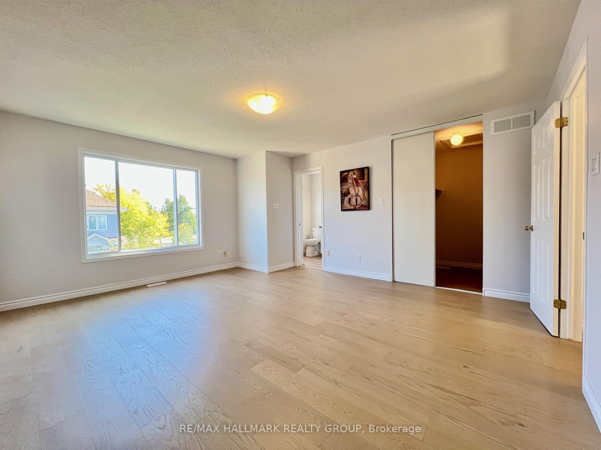 Photo 17 of 4 Valemont St Street, Ottawa, Barrhaven East — HOMEH