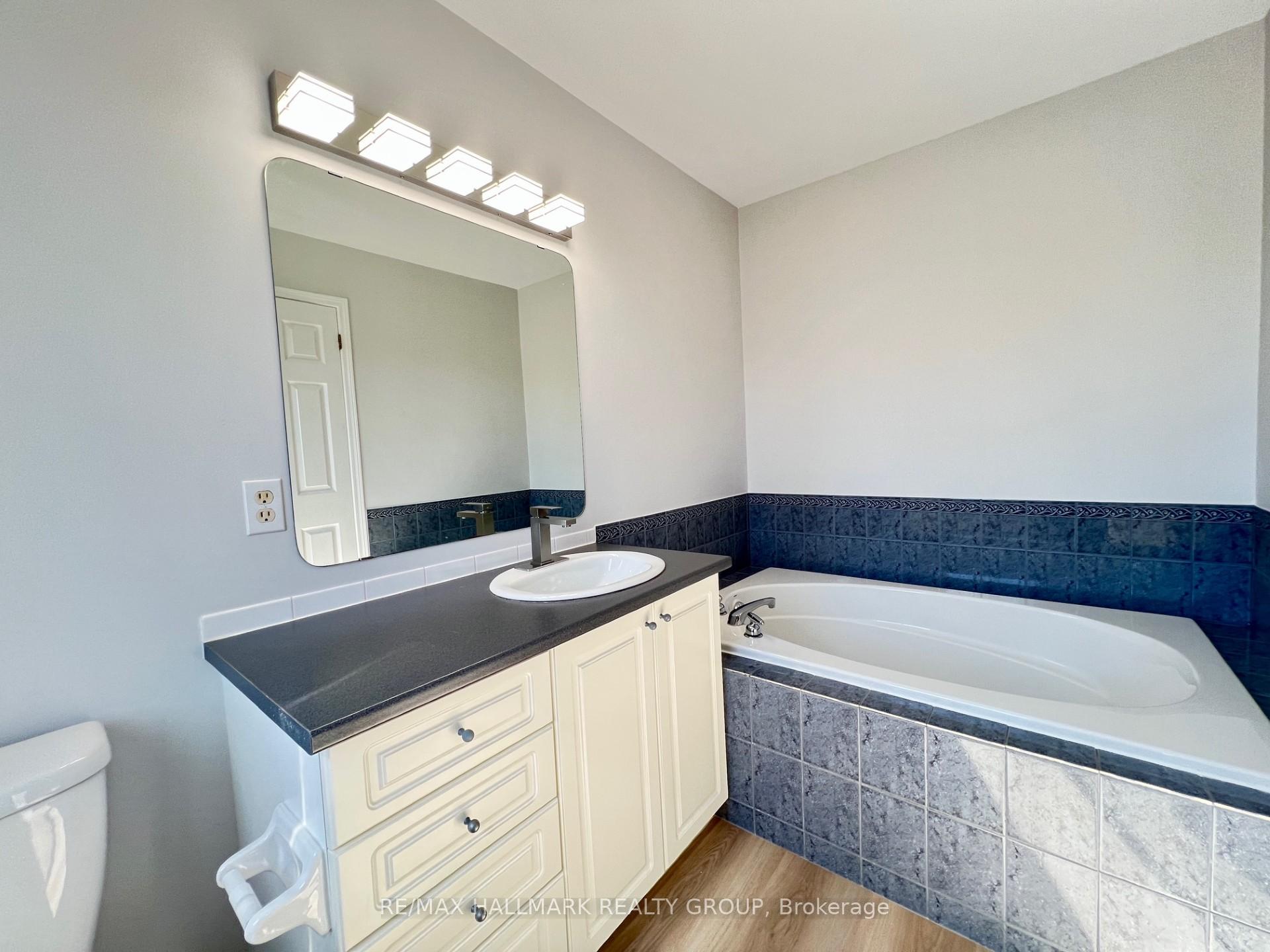 Photo 19 of 4 Valemont St Street, Ottawa, Barrhaven East — HOMEH