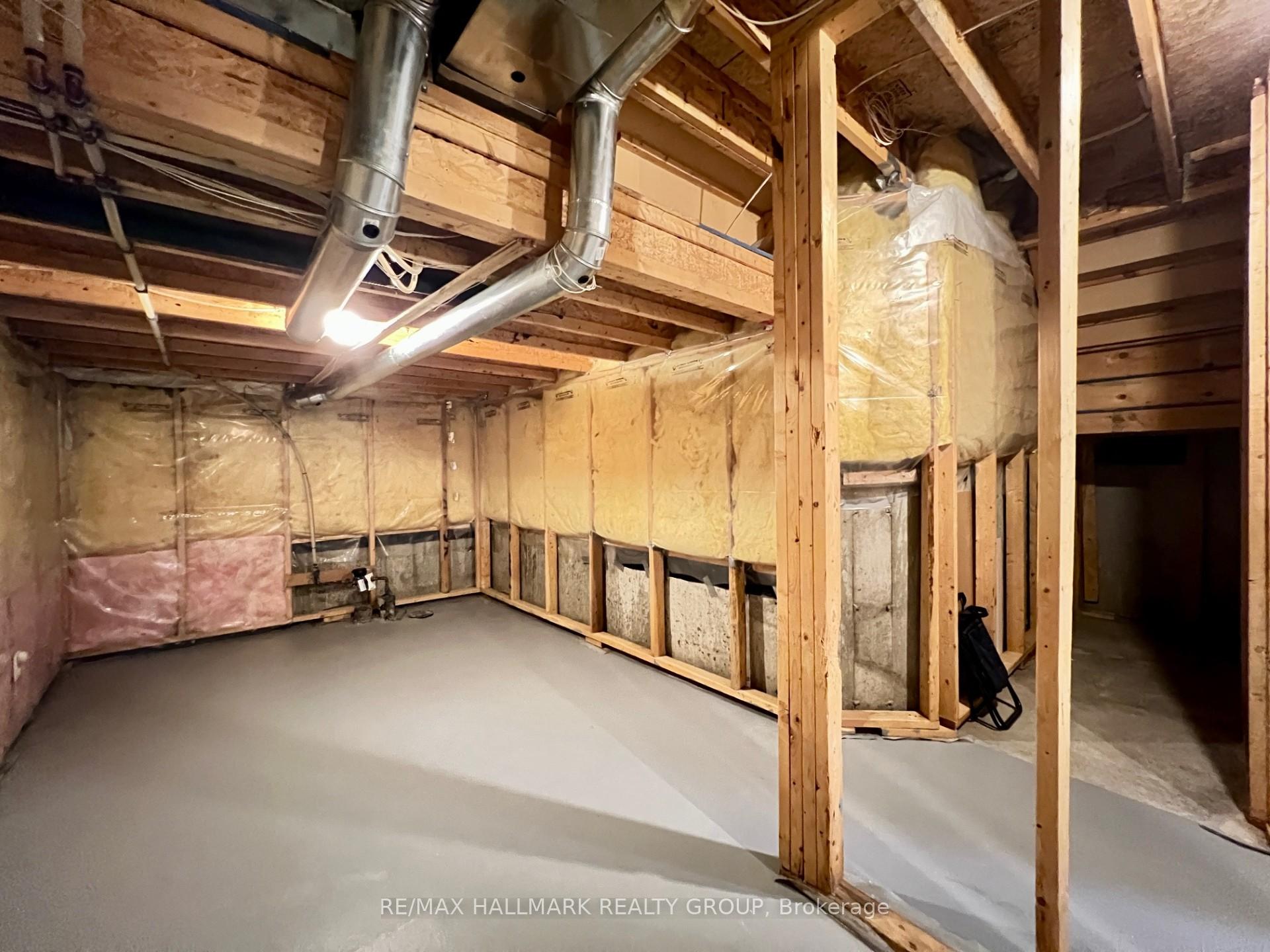 Photo 26 of 4 Valemont St Street, Ottawa, Barrhaven East — HOMEH