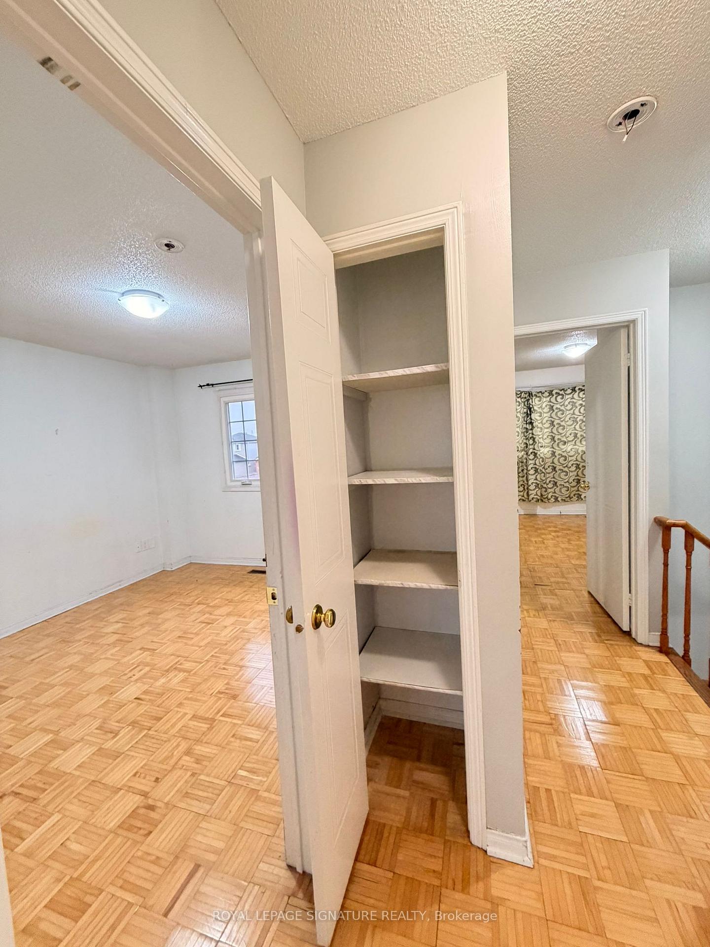 Photo 6 of Unit Upper, 64 Woodside Court, Brampton, Fletcher's Creek South — HOMEH