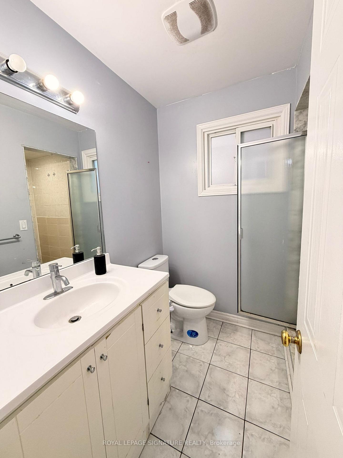 Photo 8 of Unit Upper, 64 Woodside Court, Brampton, Fletcher's Creek South — HOMEH