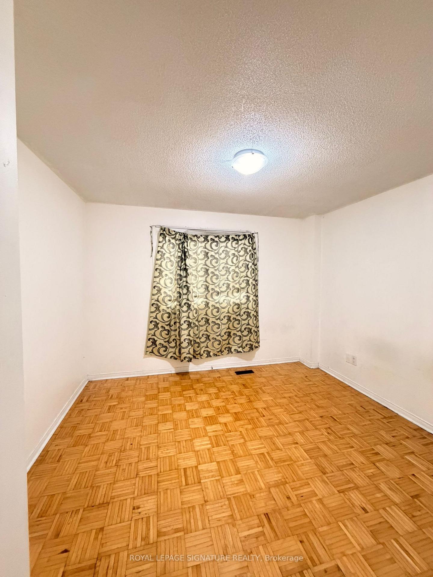 Photo 14 of Unit Upper, 64 Woodside Court, Brampton, Fletcher's Creek South — HOMEH