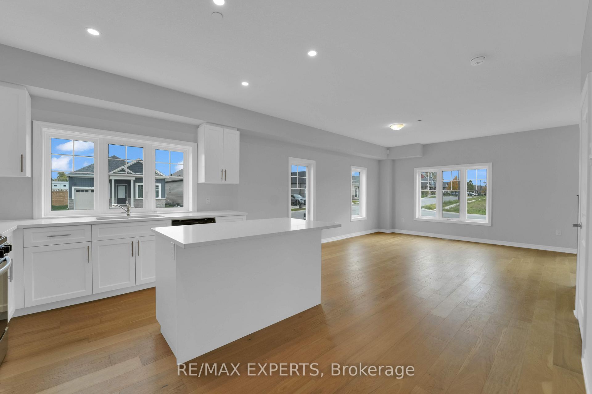 Photo 20 of 2 Bromley Drive, St. Catharines, Port Weller — HOMEH