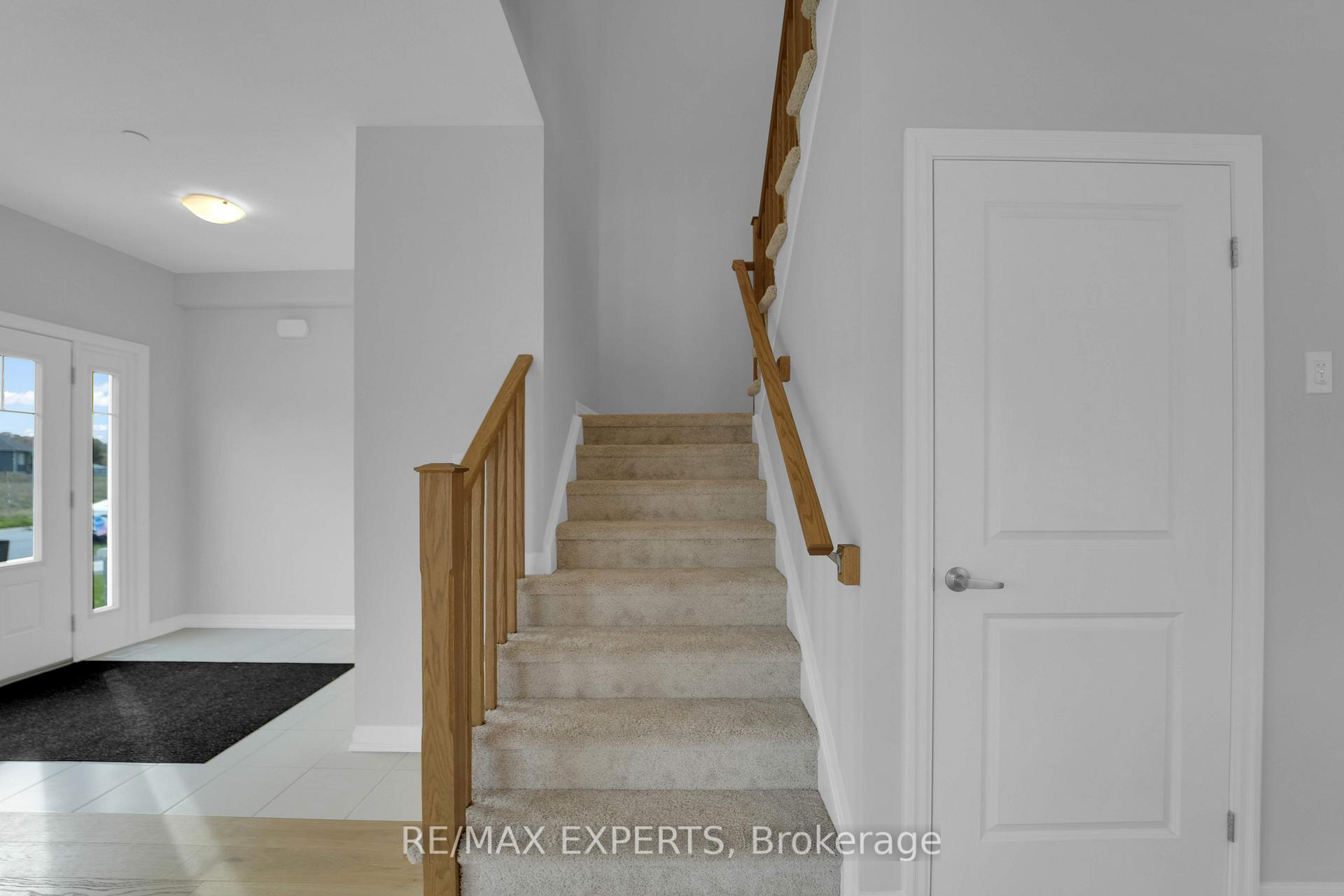 Photo 24 of 2 Bromley Drive, St. Catharines, Port Weller — HOMEH
