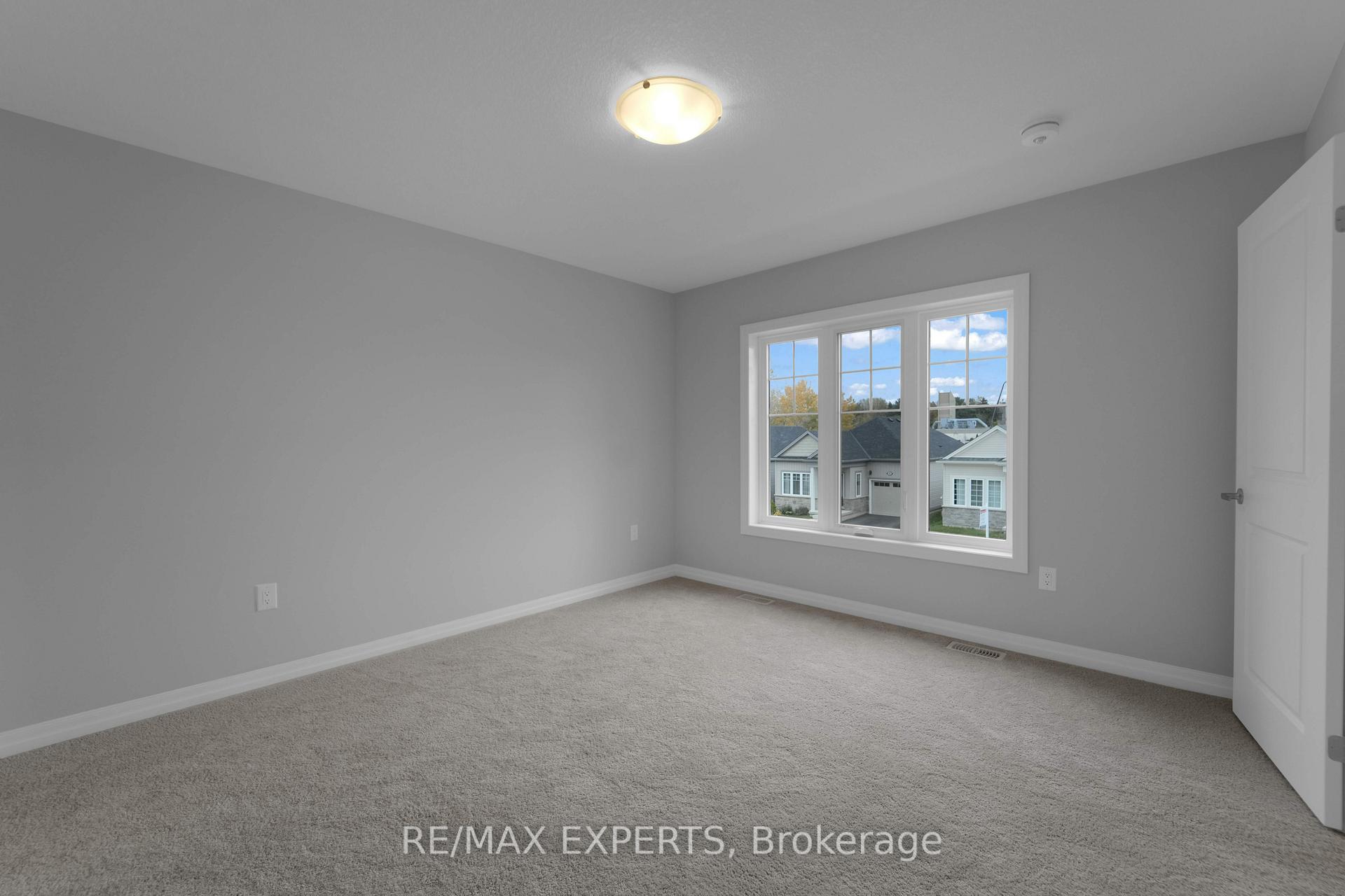 Photo 29 of 2 Bromley Drive, St. Catharines, Port Weller — HOMEH