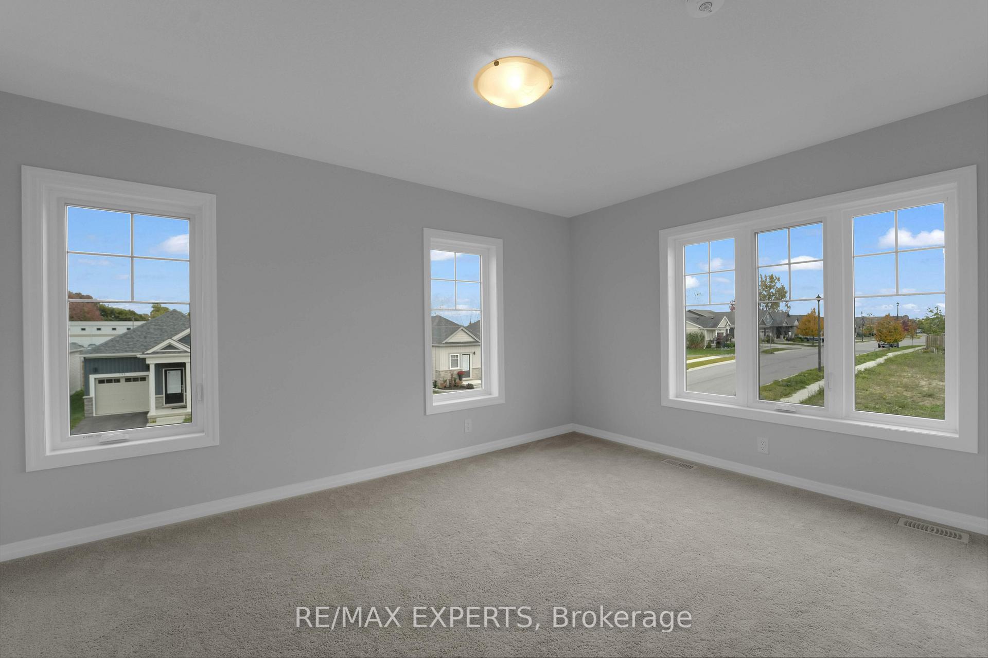 Photo 33 of 2 Bromley Drive, St. Catharines, Port Weller — HOMEH
