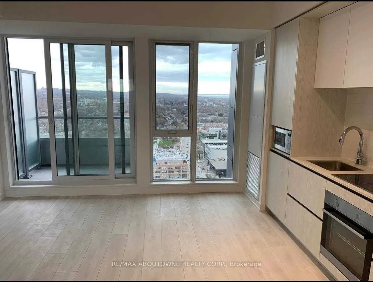 Photo 5 of Unit 2402, 225 Sumach Street, Toronto, Regent Park — HOMEH