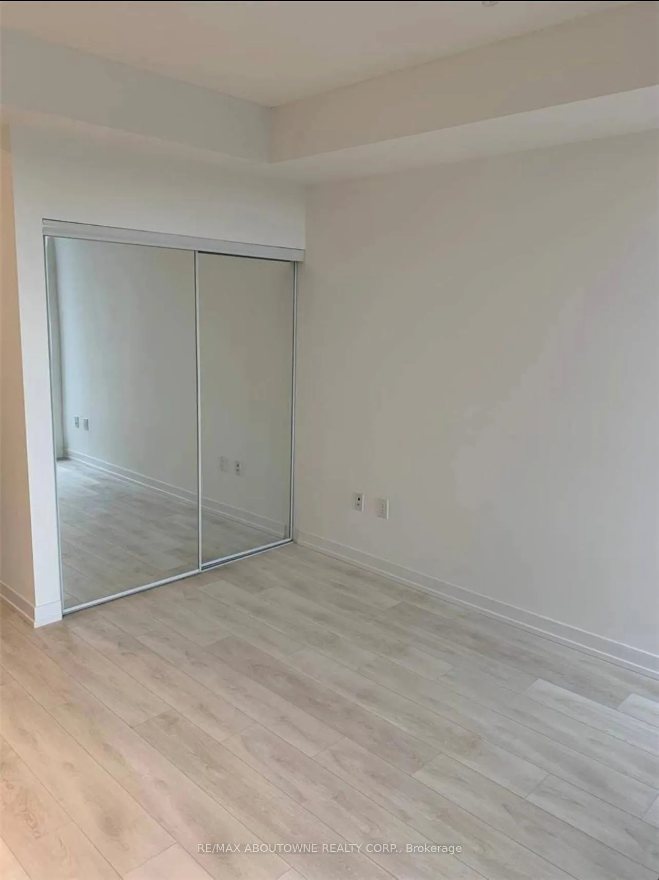 Photo 7 of Unit 2402, 225 Sumach Street, Toronto, Regent Park — HOMEH