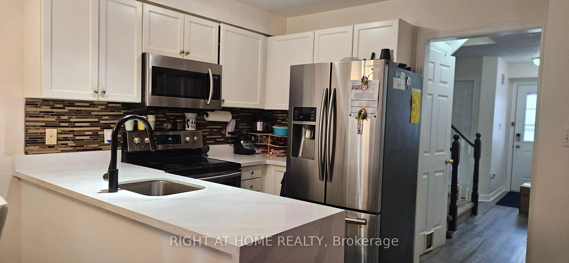 Photo 9 of 84 Bloomington Drive, Cambridge, Little's Corners — HOMEH