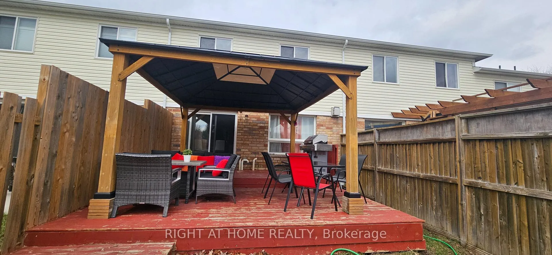 Photo 33 of 84 Bloomington Drive, Cambridge, Little's Corners — HOMEH