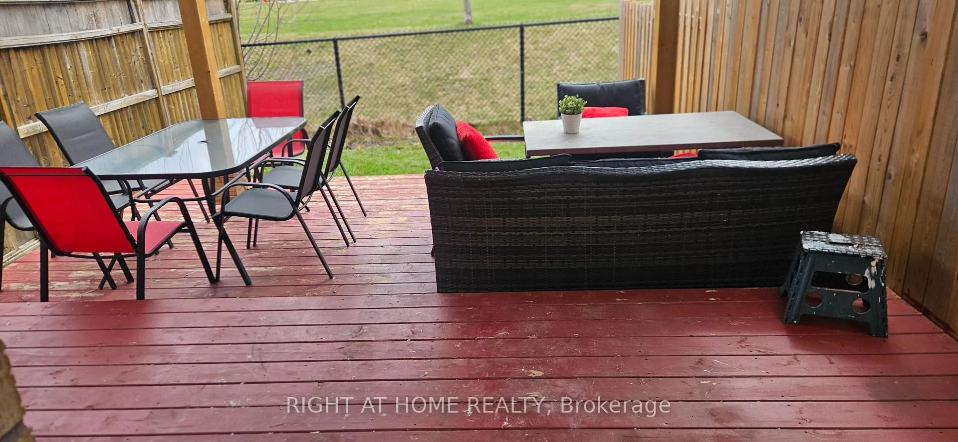 Photo 34 of 84 Bloomington Drive, Cambridge, Little's Corners — HOMEH