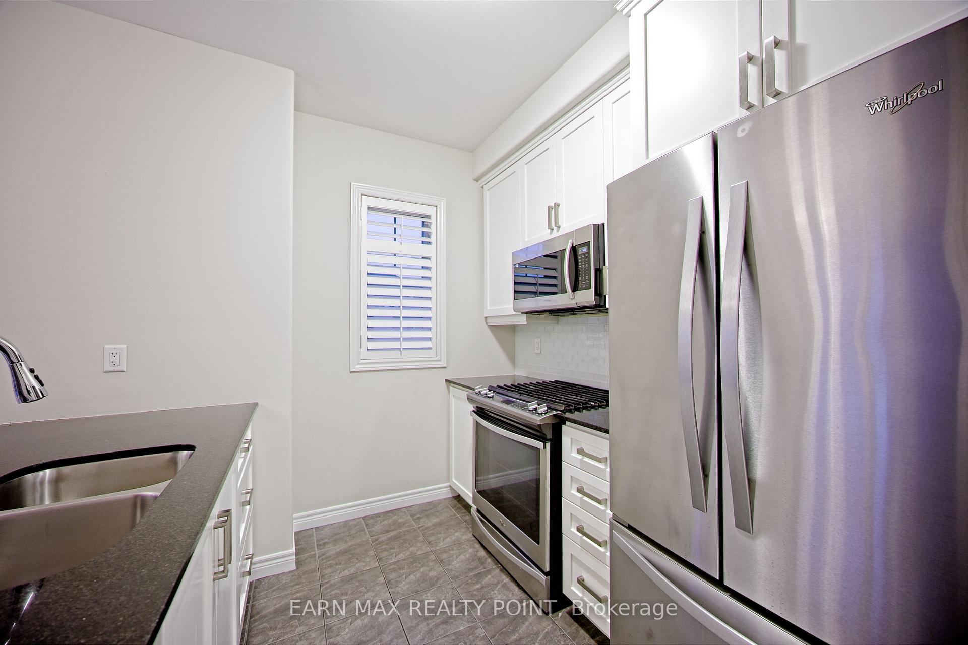 Photo 16 of Unit 60, 201 Westbank Trail, Hamilton, Stoney Creek Mountain — HOMEH