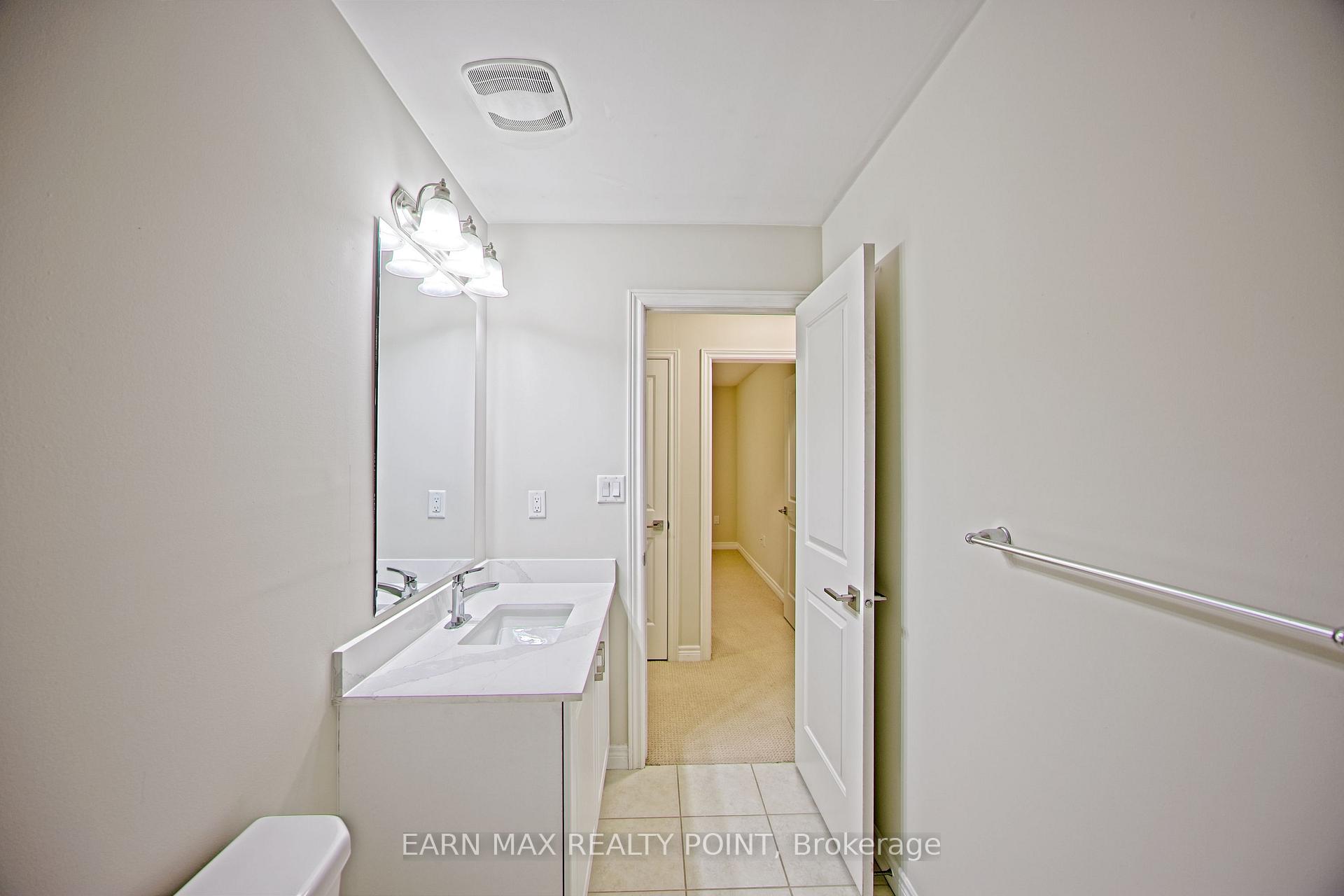 Photo 21 of Unit 60, 201 Westbank Trail, Hamilton, Stoney Creek Mountain — HOMEH