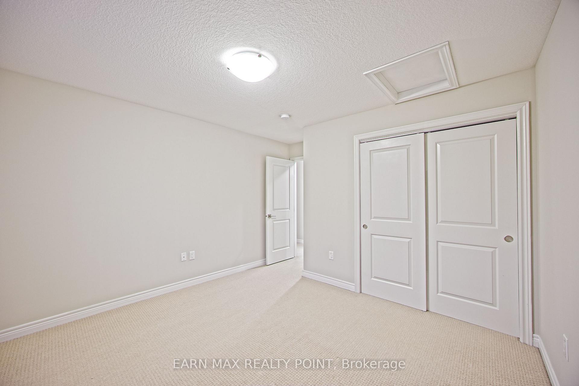 Photo 28 of Unit 60, 201 Westbank Trail, Hamilton, Stoney Creek Mountain — HOMEH