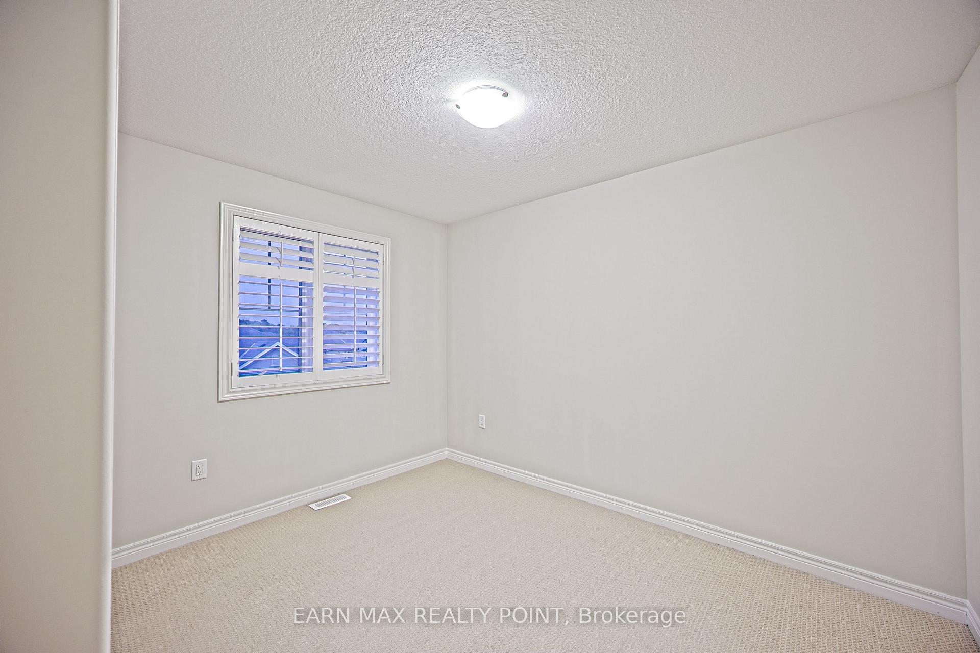 Photo 29 of Unit 60, 201 Westbank Trail, Hamilton, Stoney Creek Mountain — HOMEH