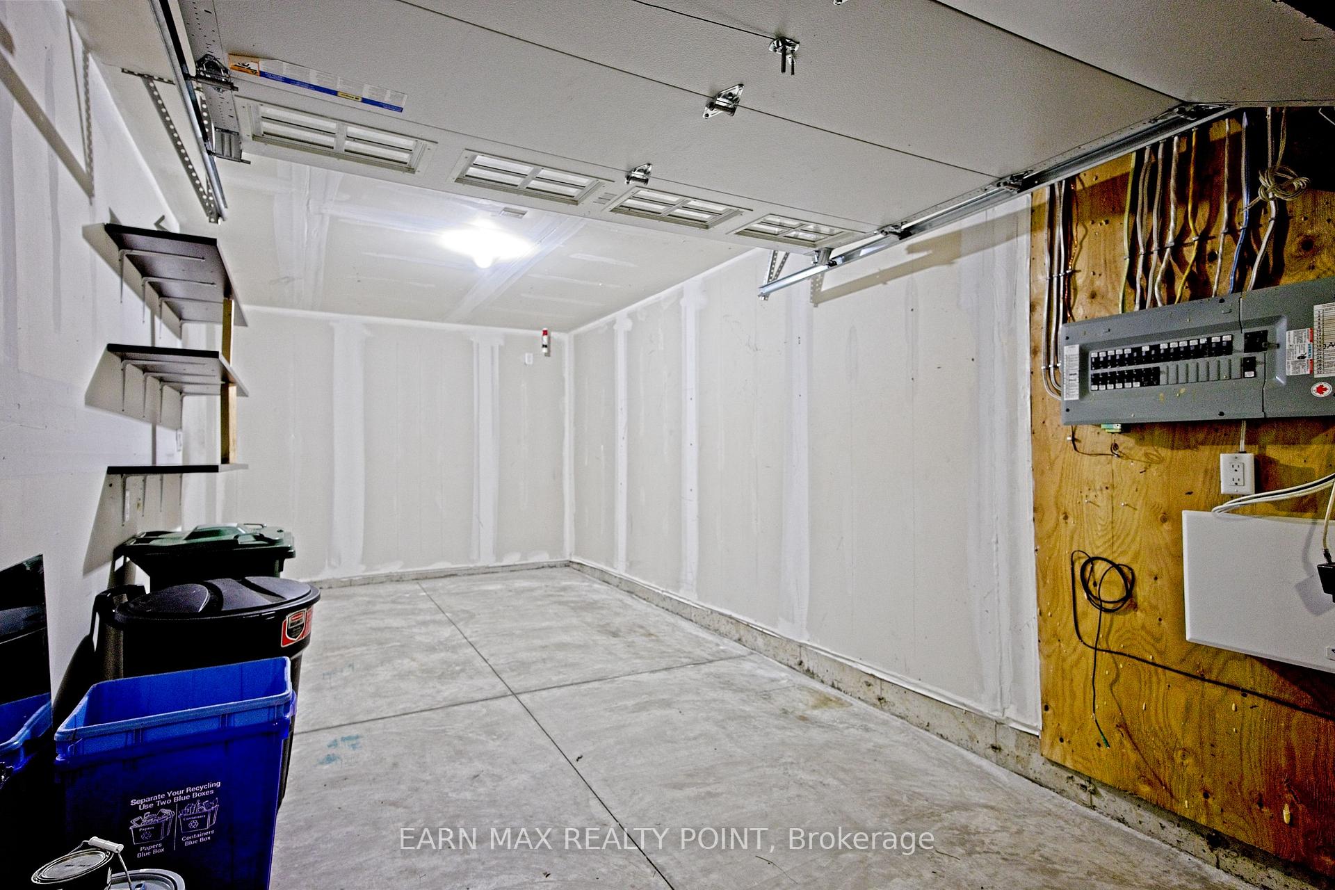 Photo 35 of Unit 60, 201 Westbank Trail, Hamilton, Stoney Creek Mountain — HOMEH